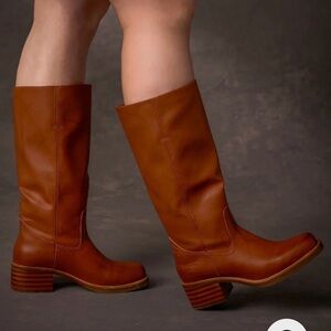 MIRANDA 14 WIDE CALF Saddle size 8.5